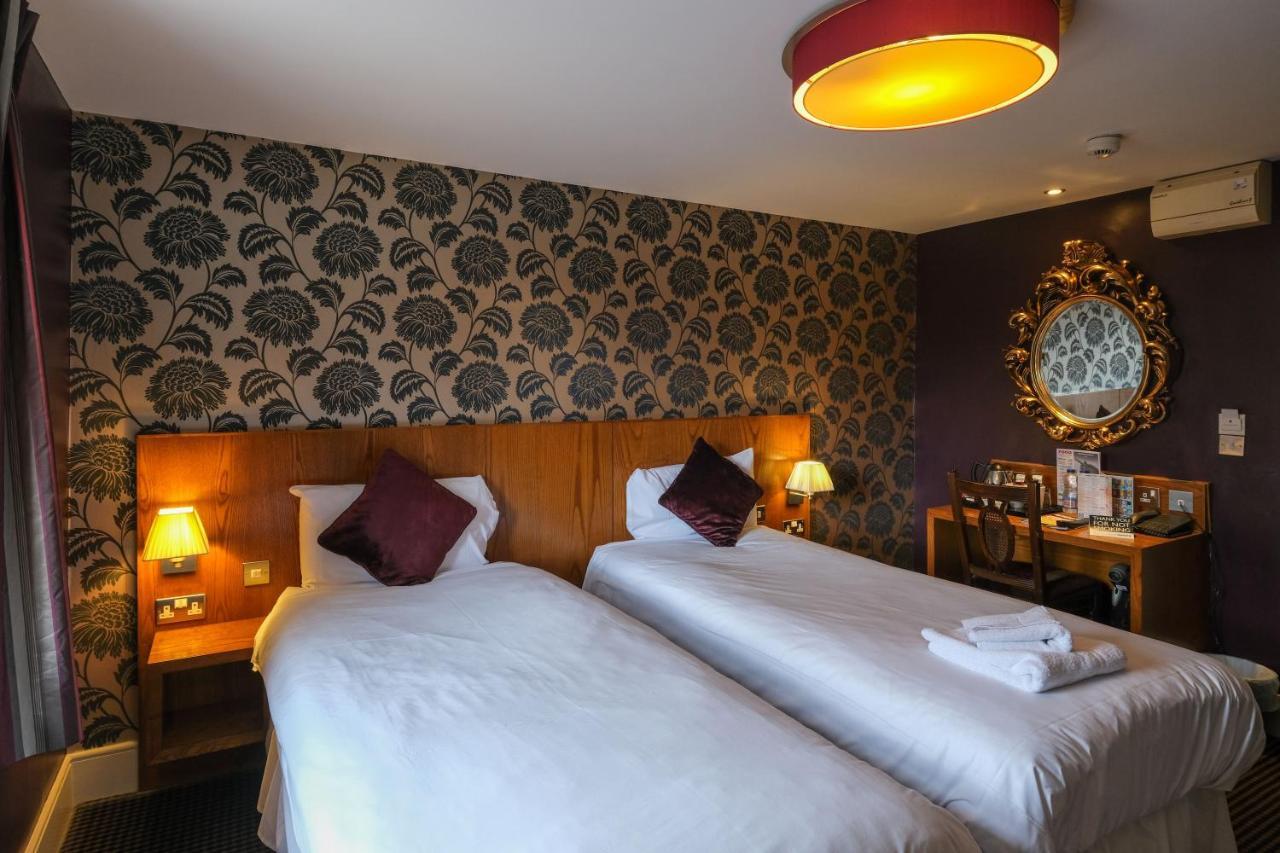 The Unicorn Hotel Wetherspoon Ρίπον Εξωτερικό φωτογραφία