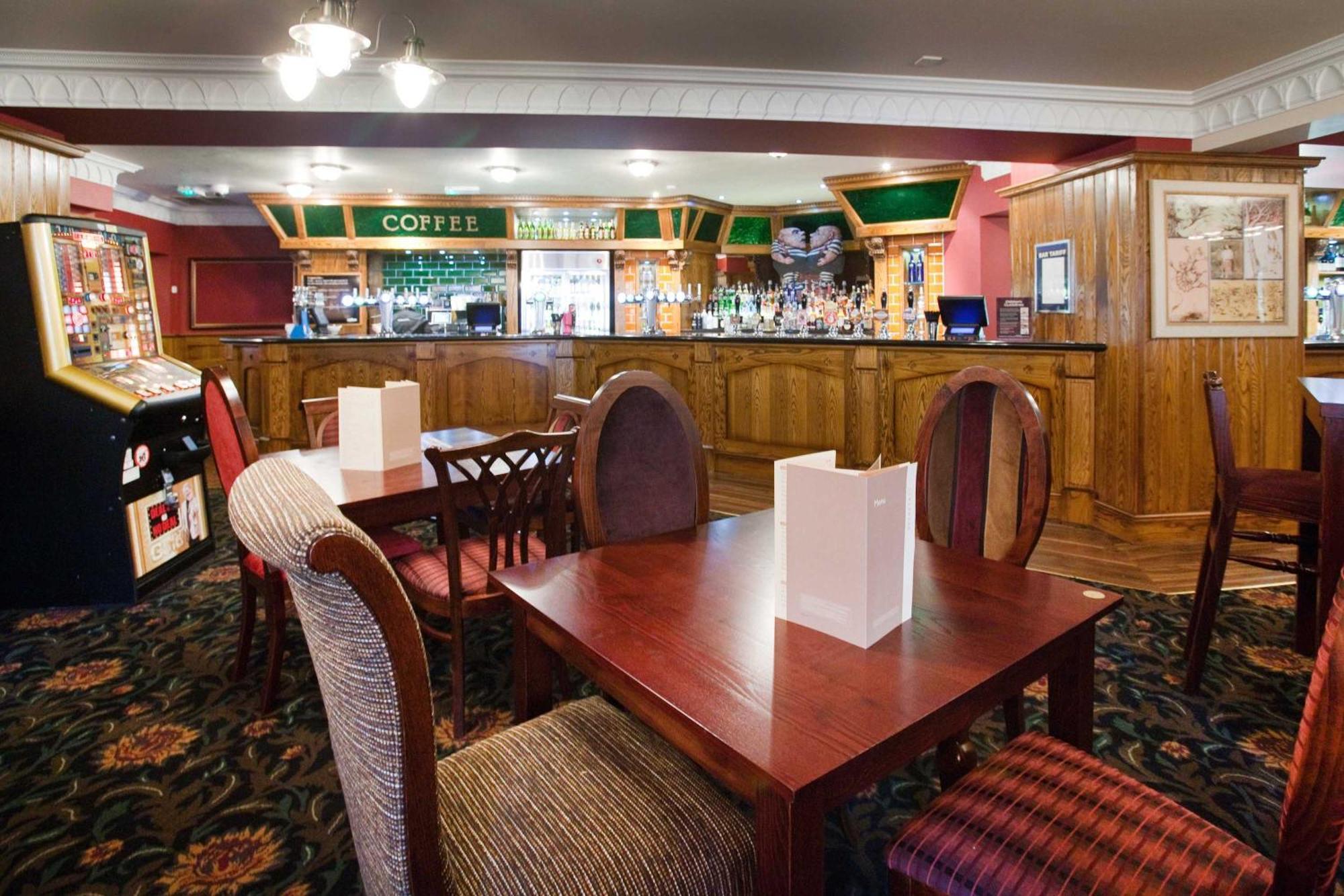 The Unicorn Hotel Wetherspoon Ρίπον Εξωτερικό φωτογραφία