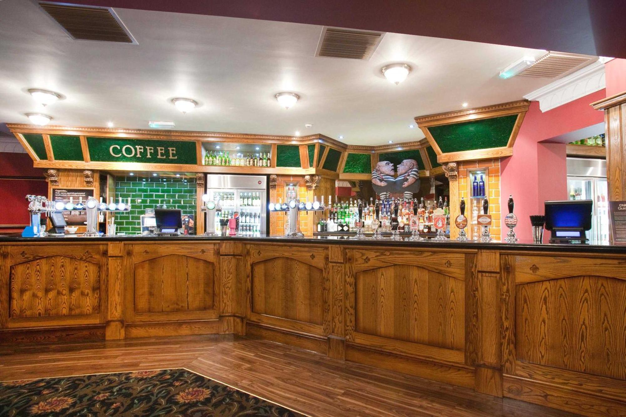 The Unicorn Hotel Wetherspoon Ρίπον Εξωτερικό φωτογραφία
