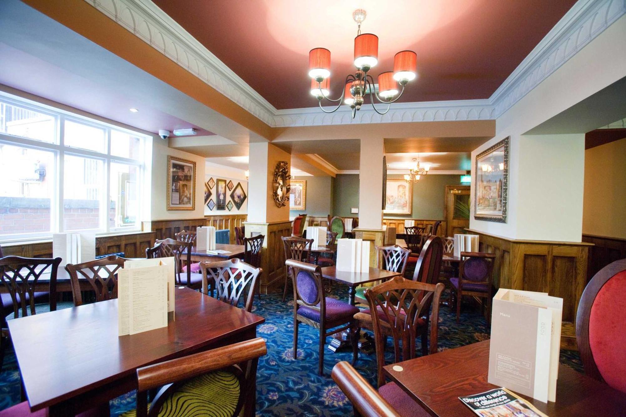 The Unicorn Hotel Wetherspoon Ρίπον Εξωτερικό φωτογραφία