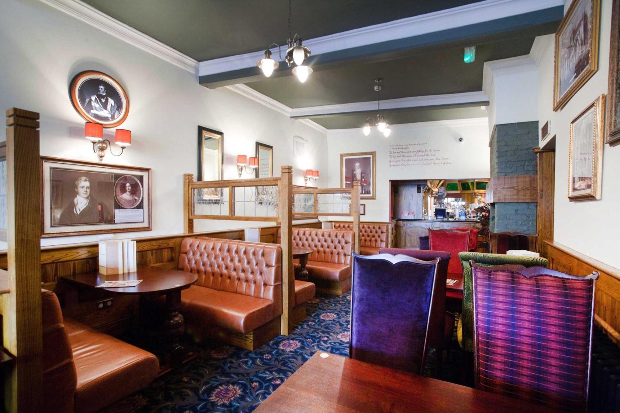 The Unicorn Hotel Wetherspoon Ρίπον Εξωτερικό φωτογραφία