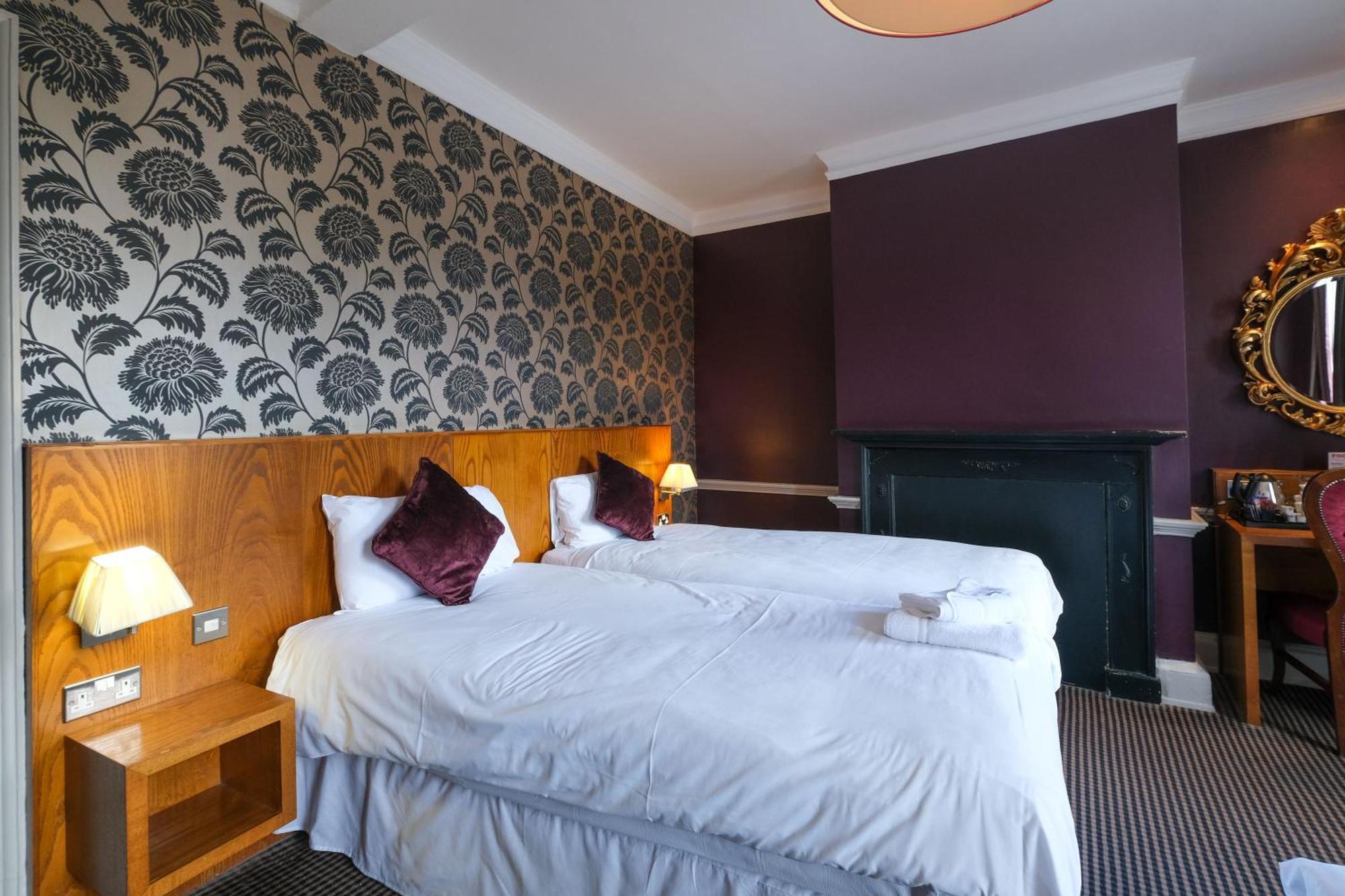 The Unicorn Hotel Wetherspoon Ρίπον Εξωτερικό φωτογραφία