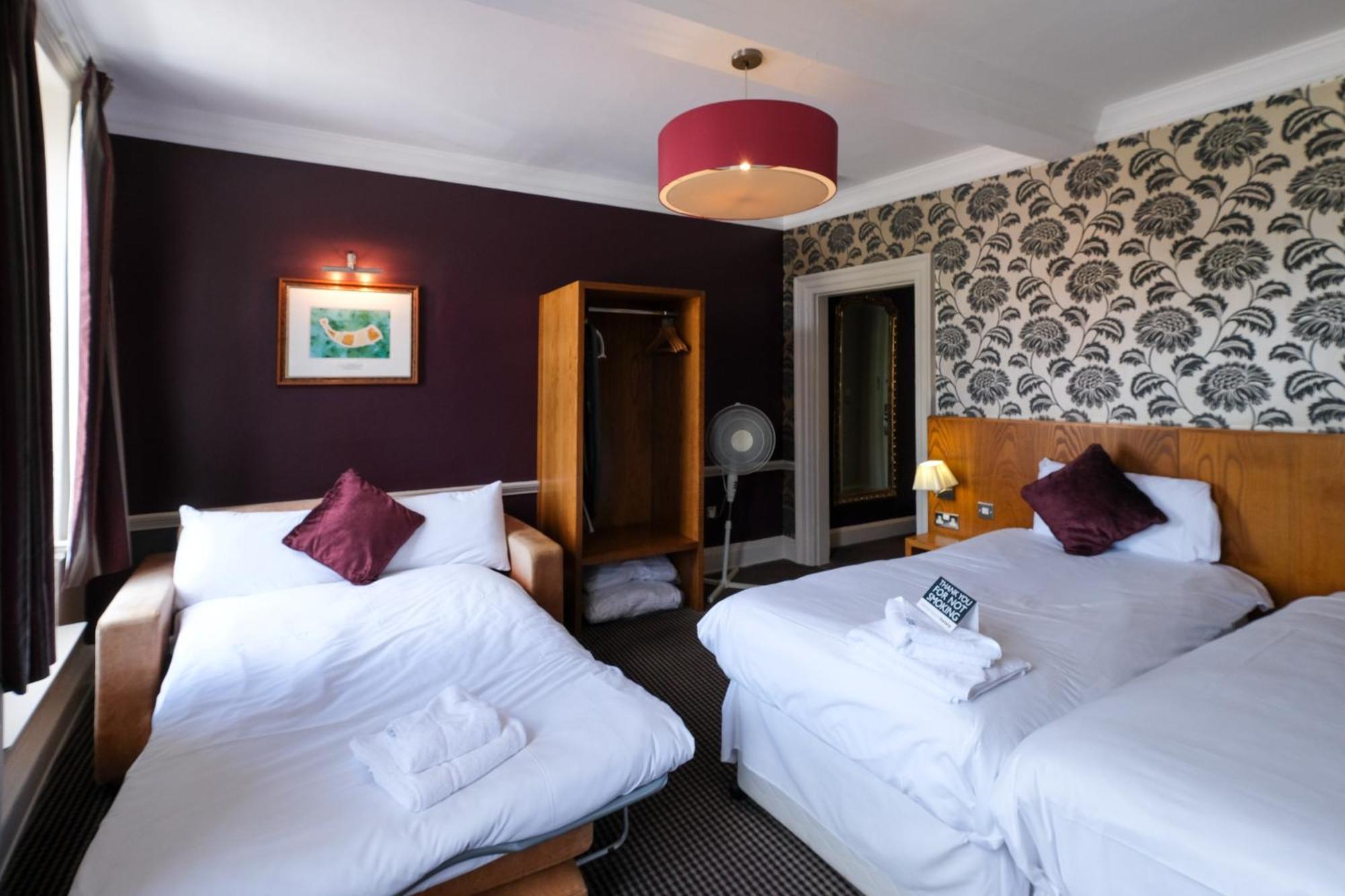 The Unicorn Hotel Wetherspoon Ρίπον Εξωτερικό φωτογραφία